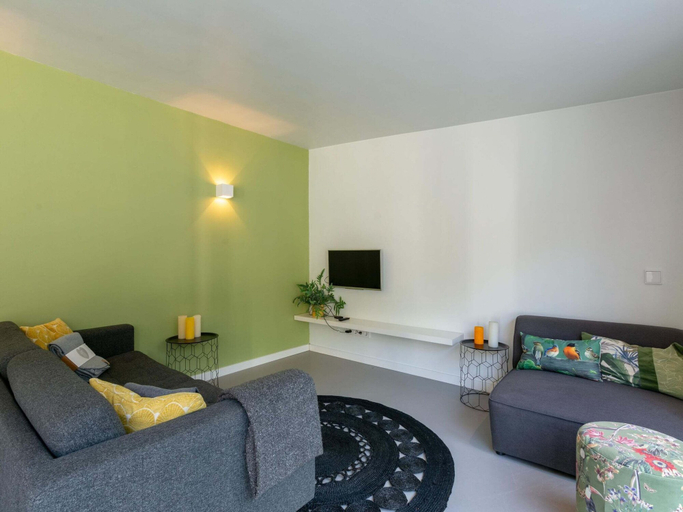 Living room 3, Radiant Bungalow With Patio at Duinland, Zijpe