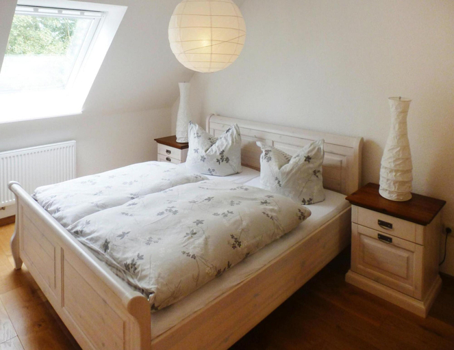 Bedroom 2, Ferienhof Landhaus Markus, Southern Switzerland, Wesermarsch