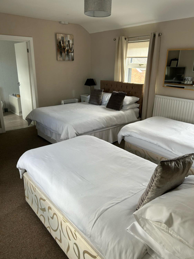 Others 4, Rooms at the Bush, Cumbria