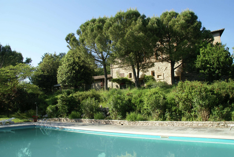 Pool 3, Cosy Apartment in Mantignana With Private Terrace, Perugia