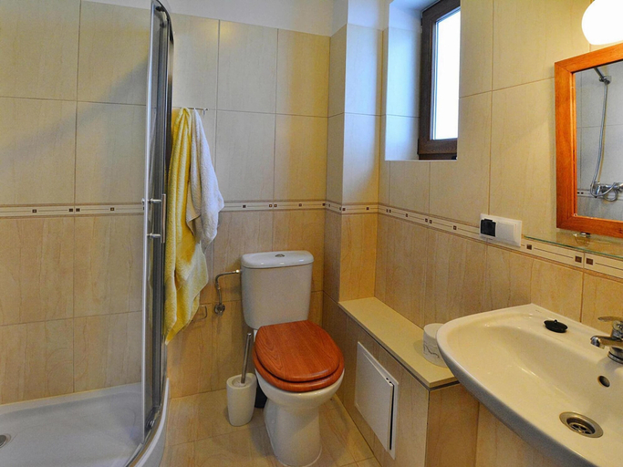 Bathroom 4, Holiday House by the Lake With a Fireplace, Koszalin