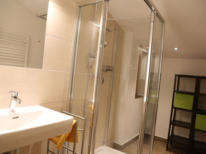 Bathroom 3, Luxurious Holiday Home in Saalbach-hinterglemm With Barbecue, Zell am See