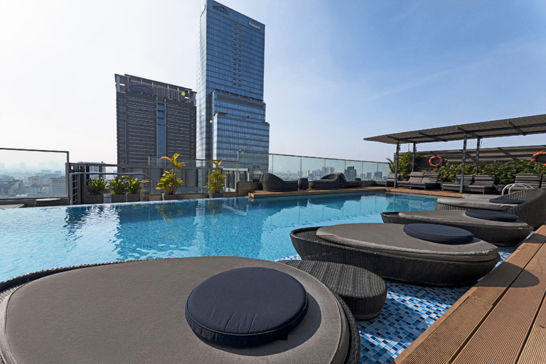 Swimming Pool 8