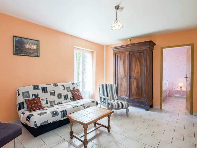 Living room 3, Spacious Holiday Home in Saint-nexans With Terrace, Dordogne