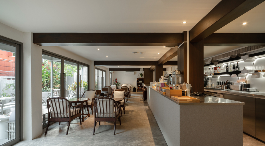 Nidhra Boutique Hotel - Food & Drinks