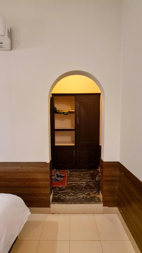 Bedroom 2, Shelton Hotel & Restaurant, Malakand