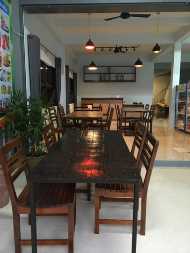 Food & Drinks 4, Khaosok Secret Hostel, Phanom