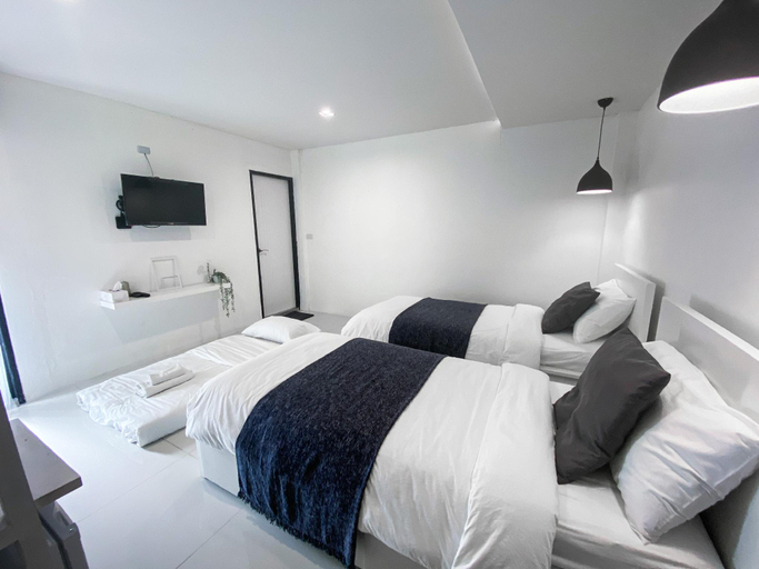 Bedroom 12