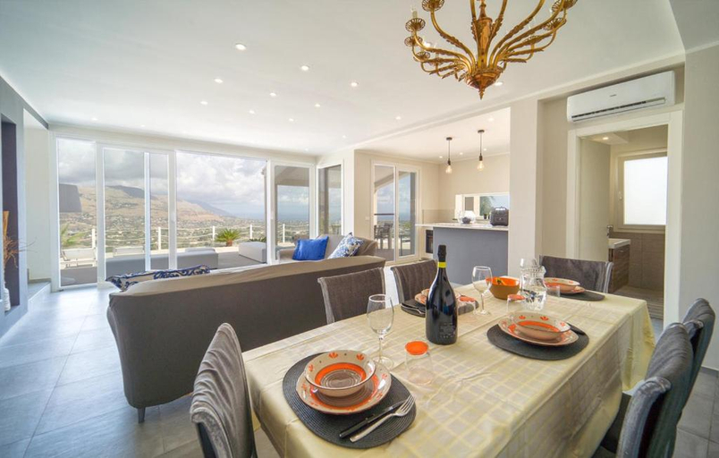 View 1, Villa Chicos with Panoramic Private Pool, Trapani