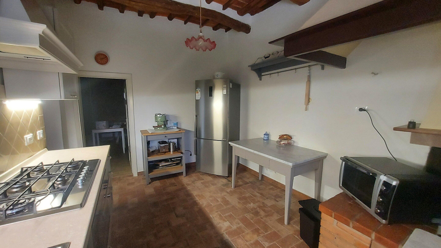 Others 5, Simplistic Holiday Home in Pistoia With Terrace & Garden, Pistoia