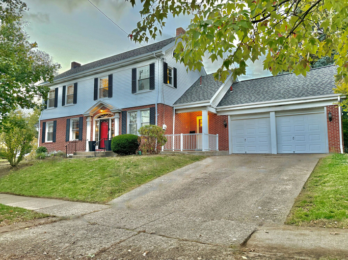 Exterior & Views, The Colonial Mt. Lebanon by Luxe PGH, Allegheny