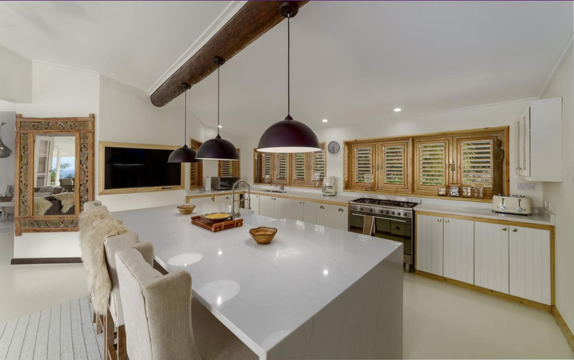 Others 2, Northlight home by Bluescape