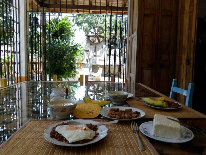 Food & Drinks, Otrolado Lodge, Betania