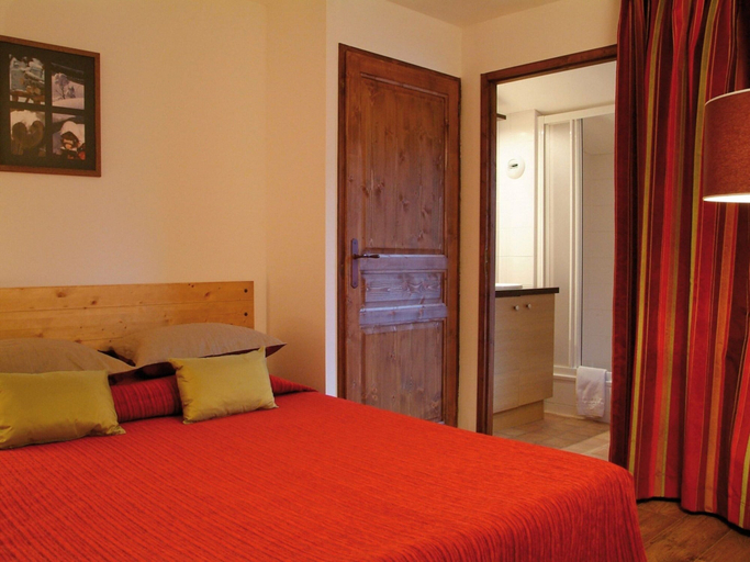 Room 5, Studio in Brides les Bains 600m From Skilift, Savoie