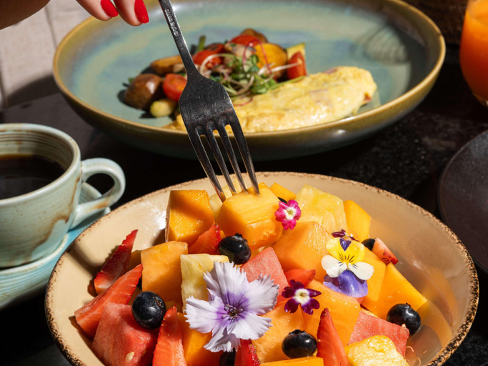 Food & Drinks 19