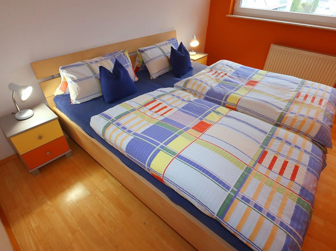 Room 5, Cozy Apartment in Schwenningen with Garden, Schwarzwald-Baar-Kreis