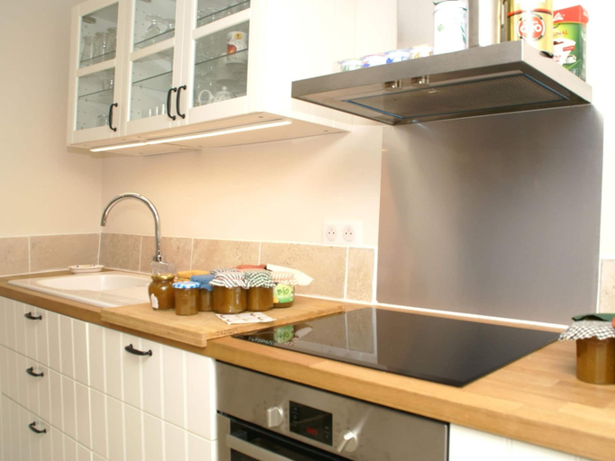 Private kitchen 5, Splendid Villa in Viens With Swimming Pool, Vaucluse