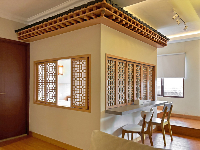 Dining Room 9