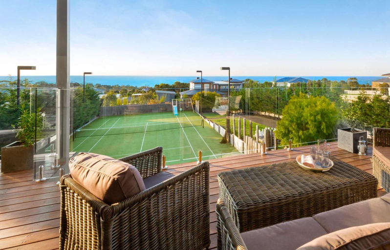 Room 3, Stanford Luxury Pool Sauna Spa Tennis Court, Melbourne