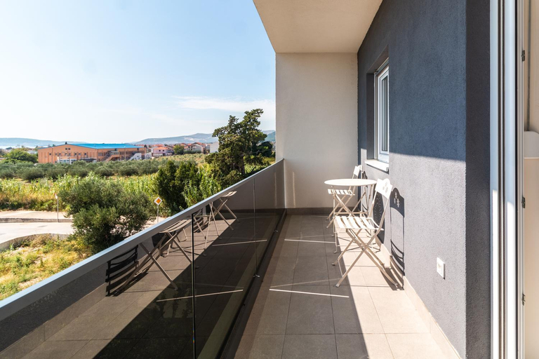 Others 2, Apartmani Nela, Kaštela