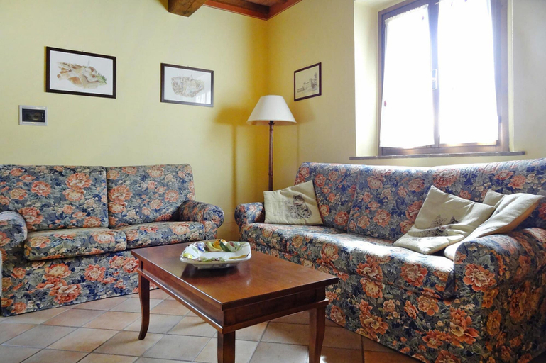 Others 4, Agriturismo La Scopa, Montaione, Florence