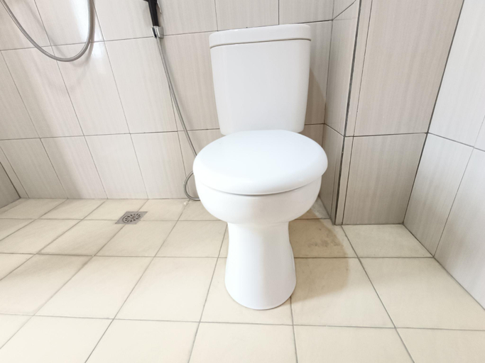 Bathroom 12