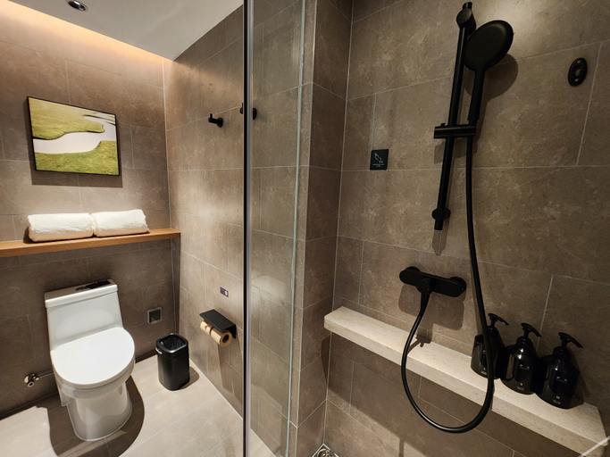 Bathroom 4, Atour Hotel Xiamen North Railway Station Jiageng Stadium, Xiamen