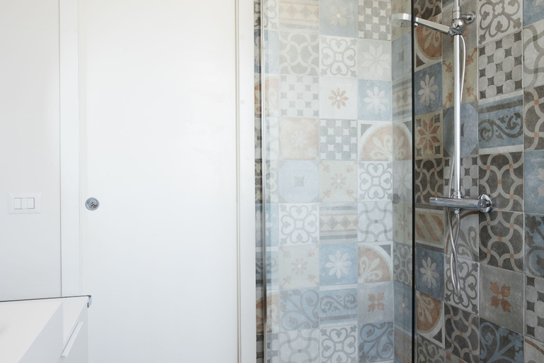 Room 5, Via Casilina 161 in Rome, Rome