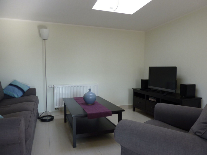 Living room 5, Modernly Furnished Holiday Home Near the Beach, Rostock