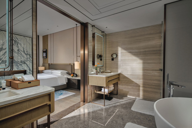 Bathroom 5, Hyatt Regency Huangshan Hengjiangwan, Huangshan