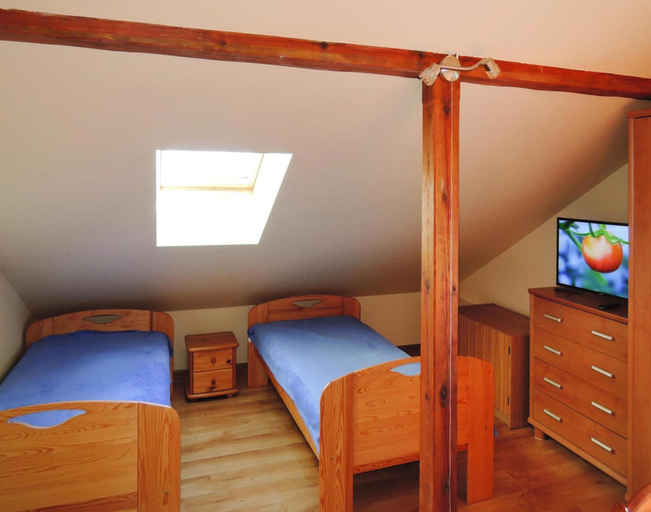 Room 5, Agriculture - Studios, Borzyslawiec by Lubczyna, Close to the Harbour, Goleniów