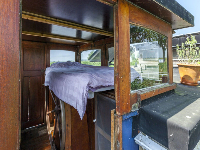 Bedroom 4, Cozy Boat in Merkem Near Lake, West-Vlaanderen