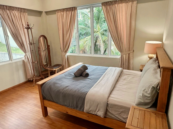 Bedroom 12