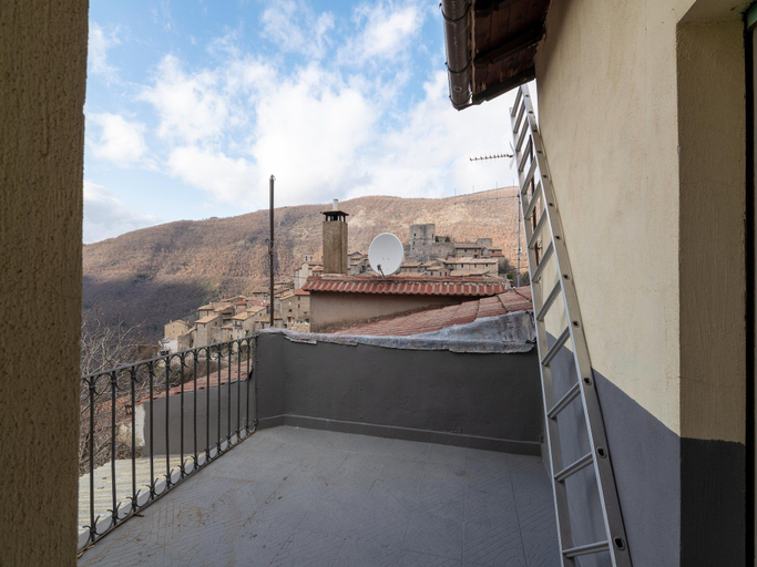 Balcony 5, Belvilla by OYO Casa Romano, Terni