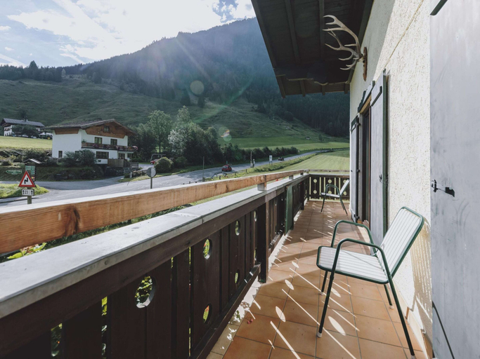 Balcony 5, Holiday Home, Fusch an der Glocknerstrasse, Zell am See