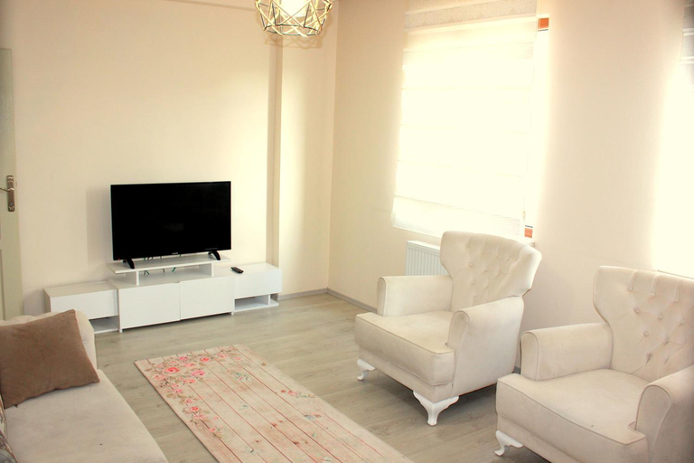Others 5, Panoma SUITE, Merkez