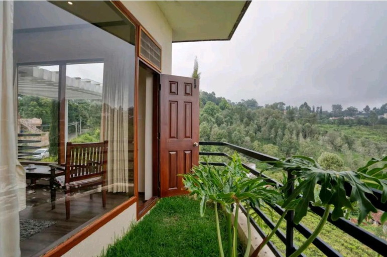 Others 4, Heavens Gate Holidays. The luxury Holiday Home, The Nilgiris