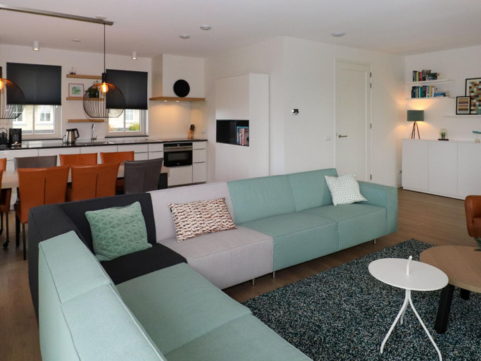 Living room 3, Luxury Villa With Sauna and Jacuzzi at the Lake, Lemsterland