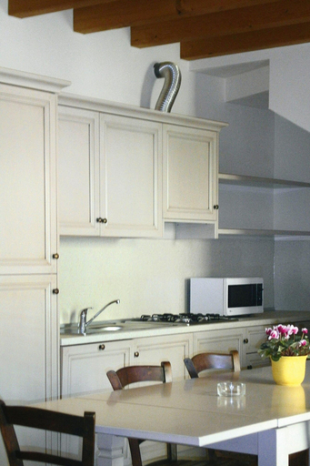 Private kitchen 4, Apartment in Lazise With Communal Pool, Verona
