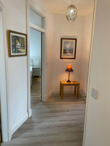 Interior 4, Luxury Waterfront Apartment