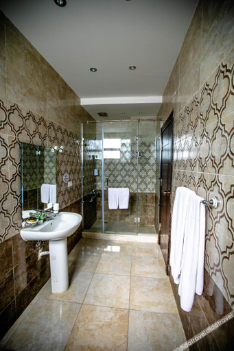 Bathroom 3, Pyramids Oasis Hotel, Al-Ahram