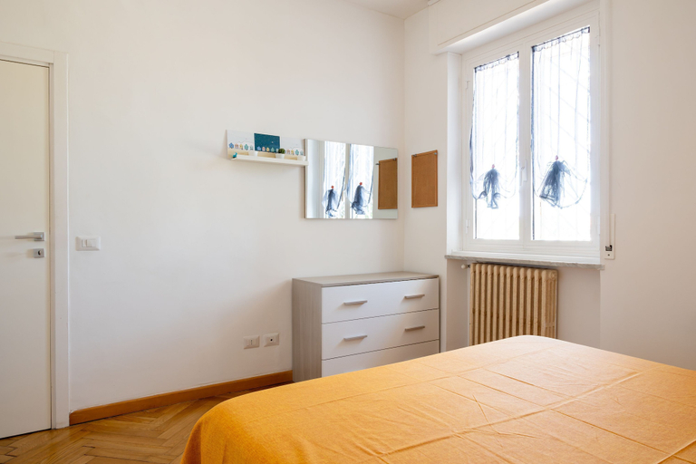 Room 3, Via Casilina 161 in Rome, Rome