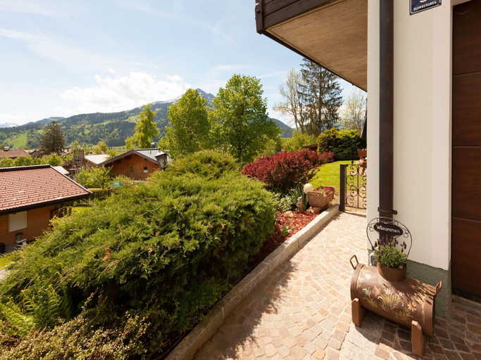 Exterior 2, Wooden Apartment in St Johann in Tirol With a Terrace, Kitzbühel