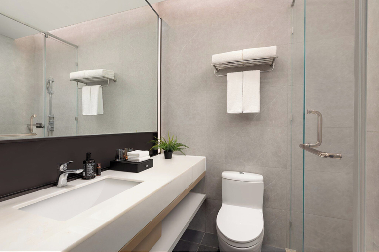 Bathroom 5, Somerset Chayuan Chongqing, Chongqing