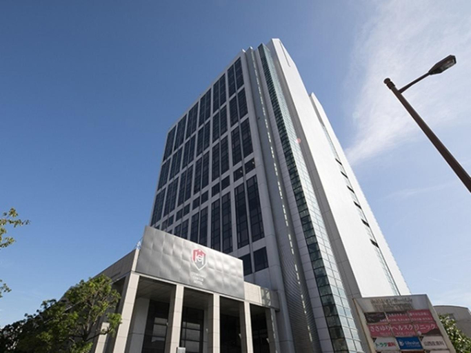 Exterior & Views 25