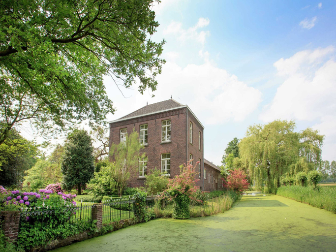 Exterior & Views 1, Spacious Mansion in Swolgen With Garden, Meerlo-Wanssum