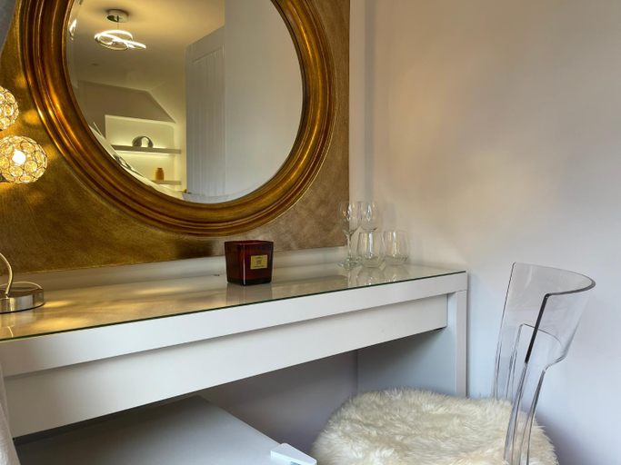 Others 2, Vibrant Apartments Close to City Centre, Cardiff