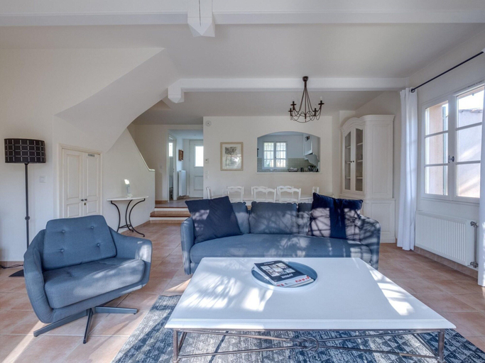 Bedroom 3, Terraced House in Domaine de Saint-endreol With Golf, SPA and Communal Pool, Var