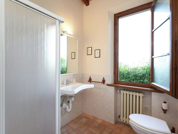 Bathroom 3, Holiday Home With Pool in Stabbia, Florence