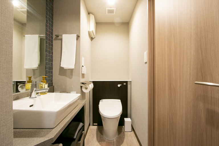 Bathroom 5, Minn Kasai, Edogawa